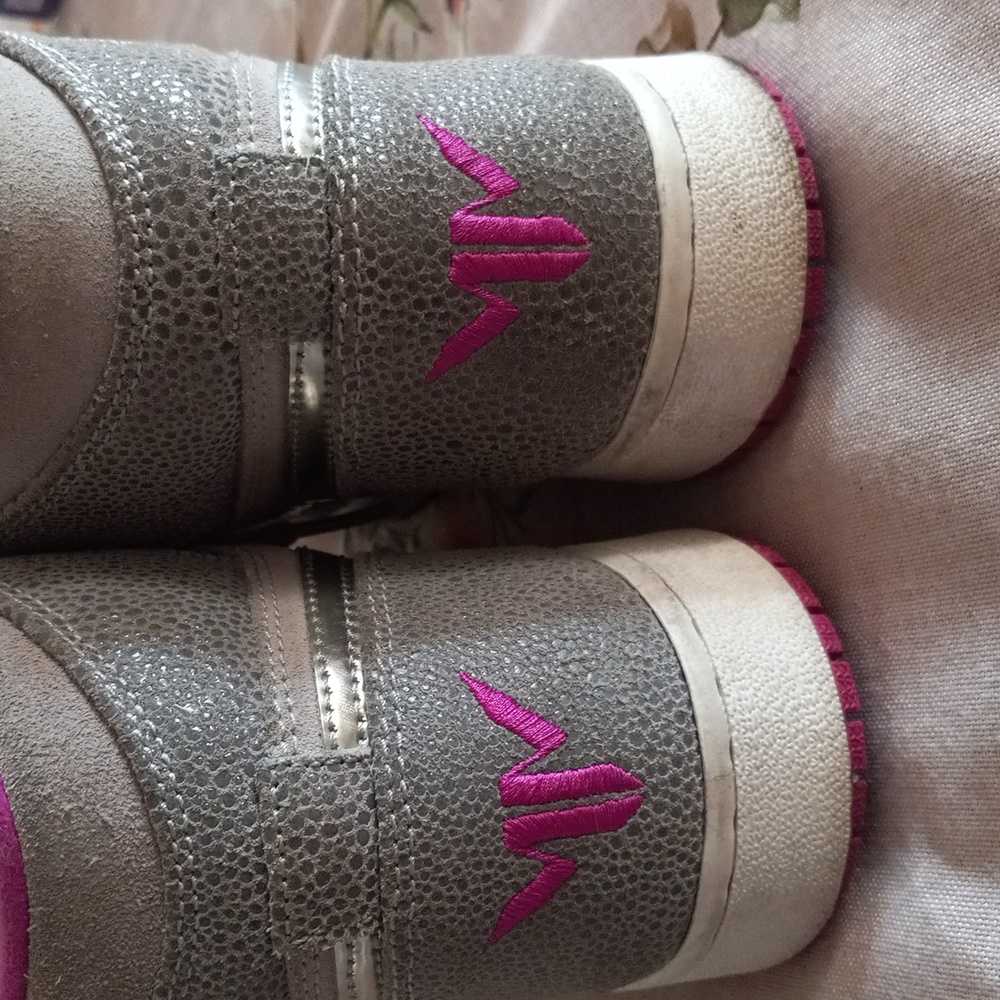 Jordan 1 - Picture 5 of 15